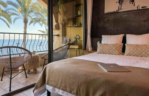 Orilla de Mar: Vistas de ensueño en Cala Almadraba - Photo 1