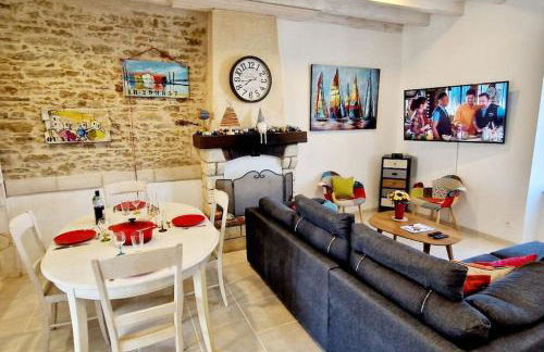 "COCON SAINT HILAIRE" Maison de charme 7 personnes, jardin clos, 5 min plage, port, commerces - Foto 7