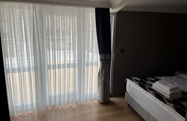 H&L Suites - Photo 11