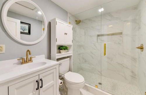 Stunning Charlotte Retreat about 2 Mi to City Center! - Foto 16