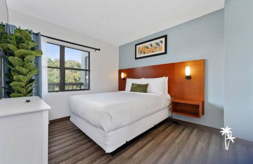 Tranquil Garden View 2 Bed 2 Bath Balcony Condo 7 Min to Universal - Foto 6