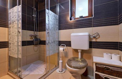 Amazing Home In Pustodol With Sauna - Photo 35