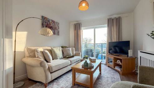 Grosvenor Court Apartment , Balcony & Parking, Hoylake by Rework Accommodation - Foto 1