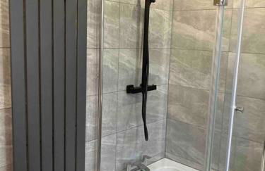 Newly renovated, modern bungalow - quiet location - Photo 6