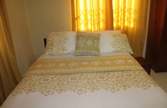 Evergreen Apartments - Photo 3