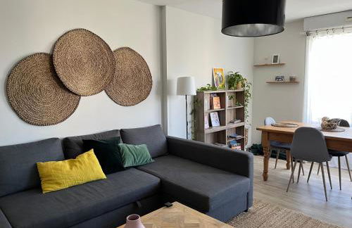 Charmant appartement ensoleillé-Terrasse - PARKING Gratuit - Isle sur la Sorgue - Photo 3