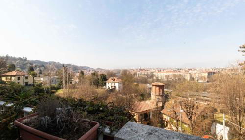 GuestHost - Charming apartment with parking! - Photo 5