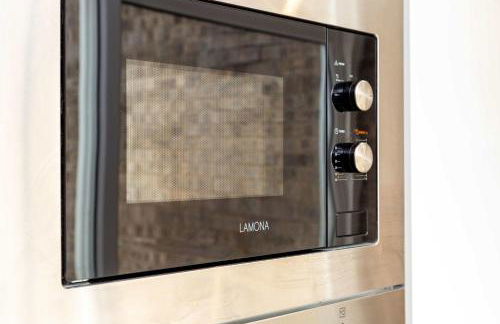 Modern & Stylish 3 Bedroom Home in Peterborough - Photo 26