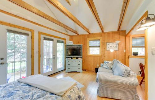 East Otis Vacation Rental with Private Deck and BBQ! - Foto 8