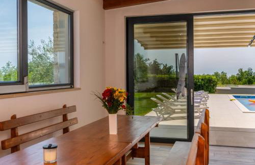 Holiday Home Villa EmMa mit 5 Schlafzimmern und beheiztem Pool by Interhome - Foto 10