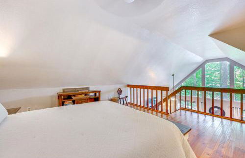 Lakefront Murphy Getaway with Deck, Dock and Kayaks! - Foto 19