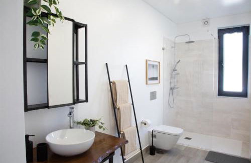 Praceta Porthaus - entire main house perfect for families traveling together - Foto 21