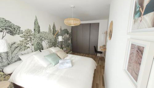 Sunny and calm 2 bed apartment place du Pin - Foto 1