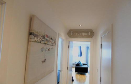 Seaview, Luxury apartment, 2 min walk to Porth Beach - Foto 29