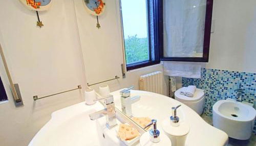 [Oltrepo'] Dimora nei vigneti vicino a Ics Maugeri - Foto 5, towels, Shower, heating