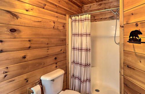 Cozy Cherry Log Cabin about 10 Mi to Mercier Orchards - Foto 14