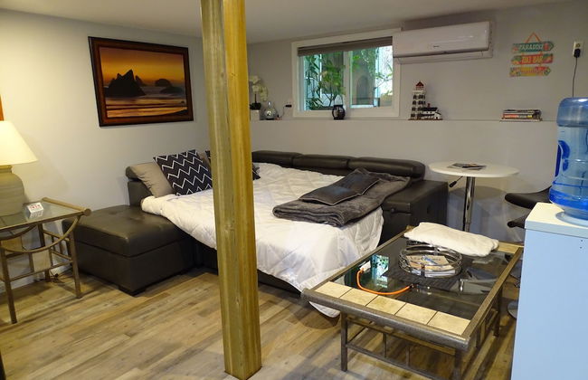 Suite at Trails End Beach House - Photo 7