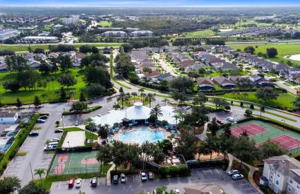 Amazing Resort 2 bed Condo Close to Disney - Foto 40