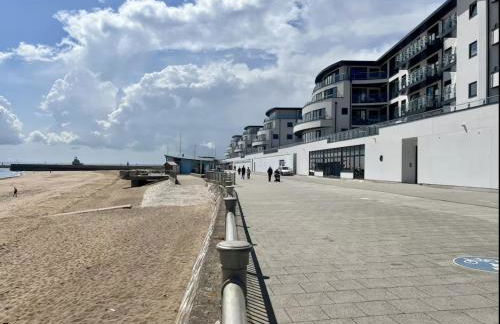 The Lookout-Sea Views-Balcony-Free parking - Foto 32