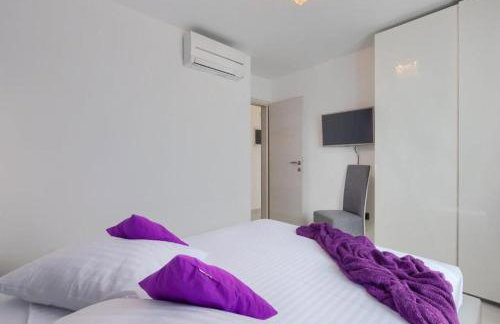 Villa Chiara 2 Bedroom, Private Pool, BBQ & Child-Friendly - Foto 17