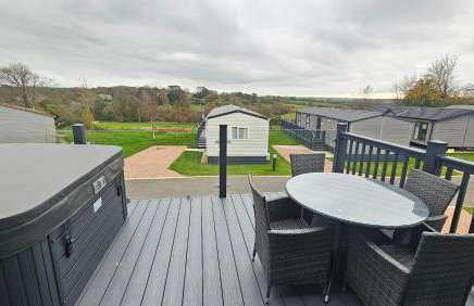 Hot Tub Lodge Cornwall - Foto 10