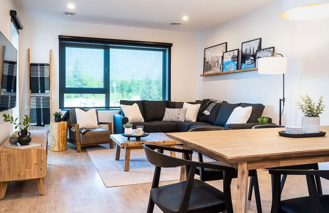 Ghost Peak by Revelstoke Vacations - Photo 9