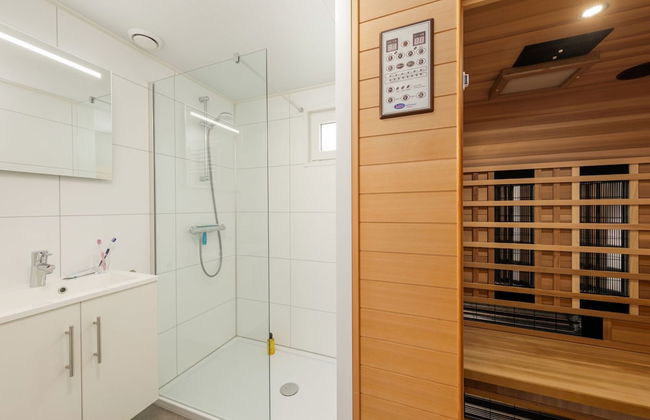 Chalet in Kijkduin With Sauna & Comfort - Photo 6