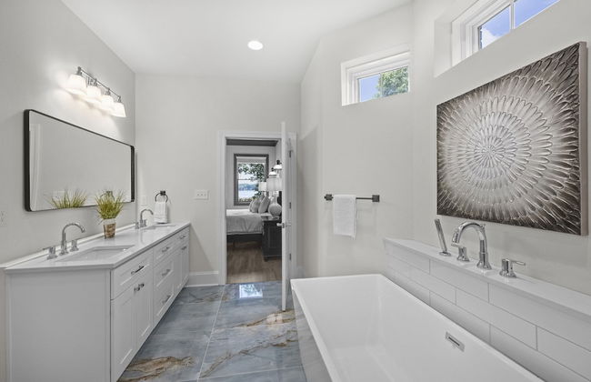 Make a Big Splash in 7BR Lake Norman Home! - Foto 52