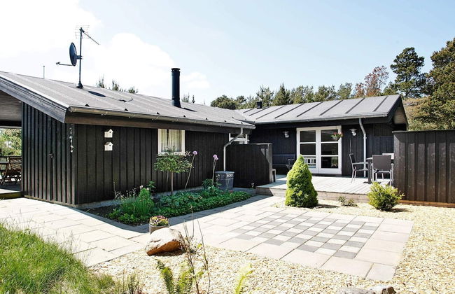 6 Person Holiday Home in Strandby - Foto 16