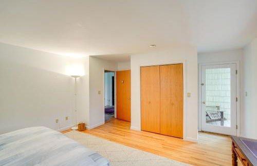 Great Barrington Lakeside Getaway with Kayak and Grill - Foto 23