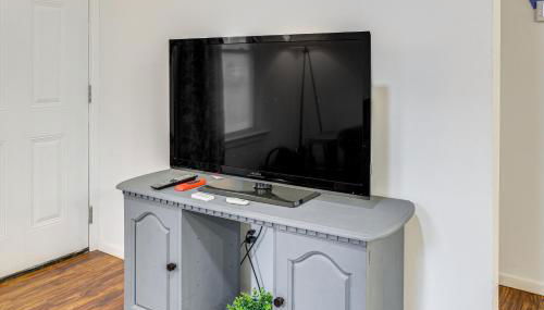 Stroll to Main St Eats! Pet-Friendly Joplin Escape - Foto 5