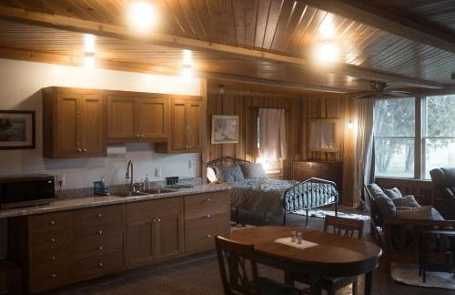 Driftless Edge Farm - Photo 17