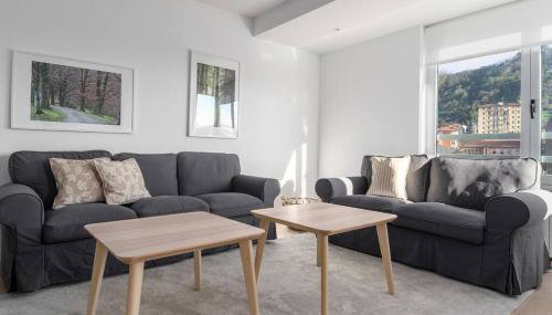 Bright apartment with A/C, parking optional - Foto 2