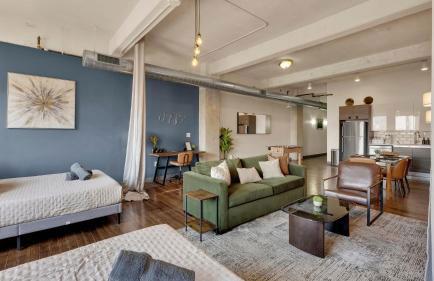 Downtown Loft- Pool -Free Parking -2026 World Cup - Foto 19