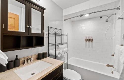 Epic Spa & Play Retreat NYC EWR Sleeps 30! - Foto 36