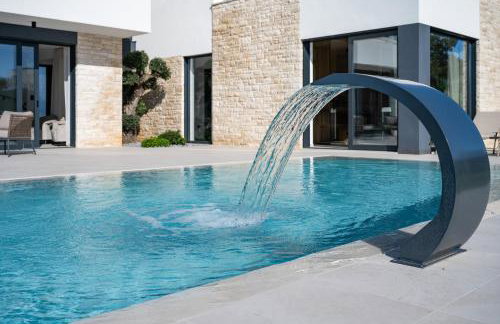 Villa Asmoa for 8 people near Porec with 45 m2 heated pool, wellness & sea view - Foto 4