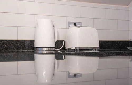 Central 1BDR Apartment By Torr Property Group Short Lets & Serviced Accommodation With Free WiFi Stratford Upon Avon - Foto 7