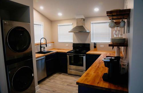 Cozy Pool & Hot Tub Retreat by Casino - Foto 31