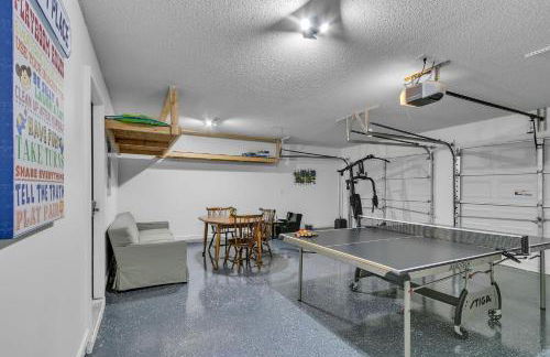 Modern 6BR Haven with Playroom, Gym & Deck! home - Photo 7