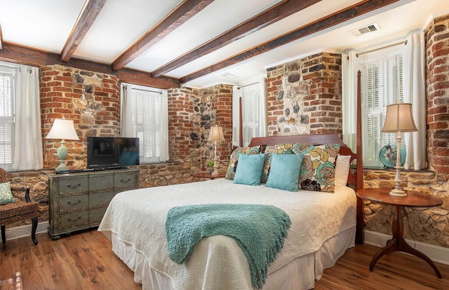 Habersham 1 - Photo 1