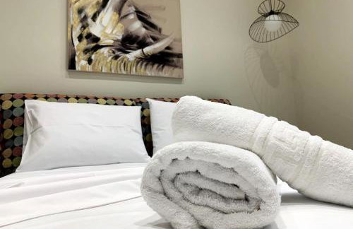 Luxury Home with Garden in the Suburbs - Foto 7