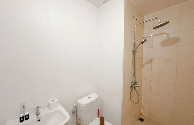 Minimalist 2BR Apartment at Tamansari Prospero Sidoarjo - Foto 21