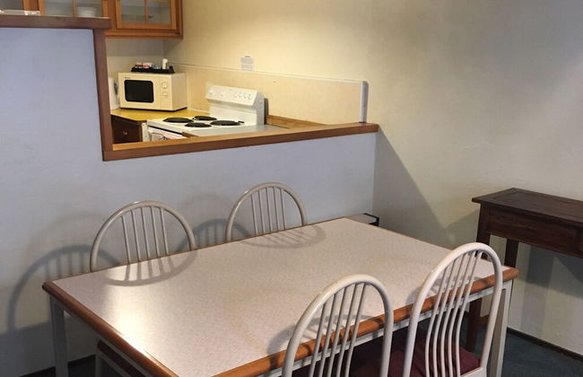 Woodlands Motels and Apartments - Photo 5