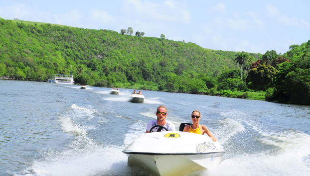 Chavón River Speedboat Rental - Foto 3