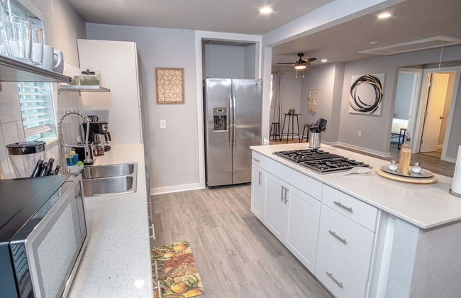 Stylish 4 Br/2ba Renovated Home Near Downtown - Foto 10