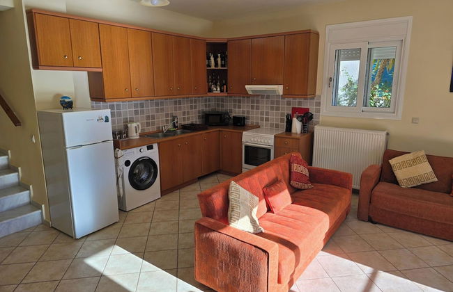 Skala - Villa - Sleeps 7 - Parking - Garden - Photo 12