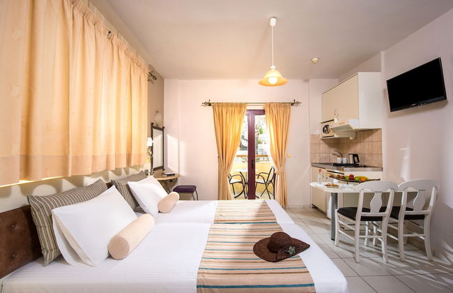 Bella Elena - Photo 3