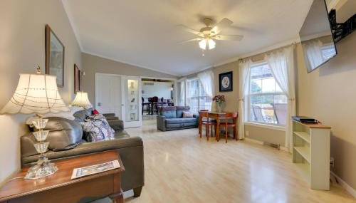 The Country House - Kalkaska Retreat with Fire Pit - Foto 5