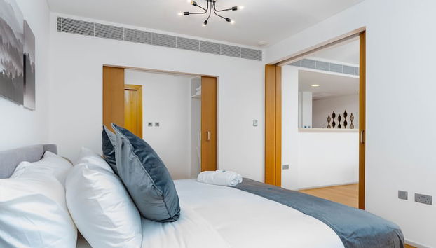 Bloomfields Stylish 1BR in Al Raha Beach - Foto 5, Habitación