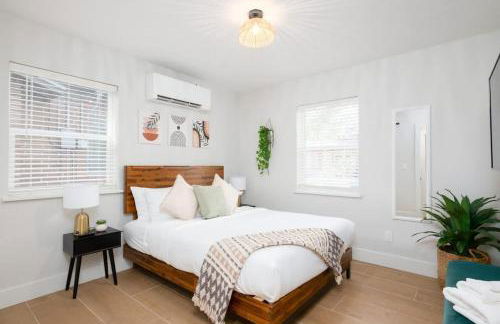 Serene Place Walk to UF Stadium Near Shands & Downtown - Foto 2